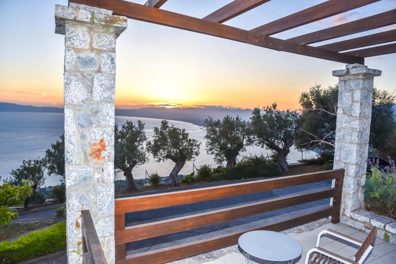 Ryalos Villas กาลามาตา ภายนอก รูปภาพ