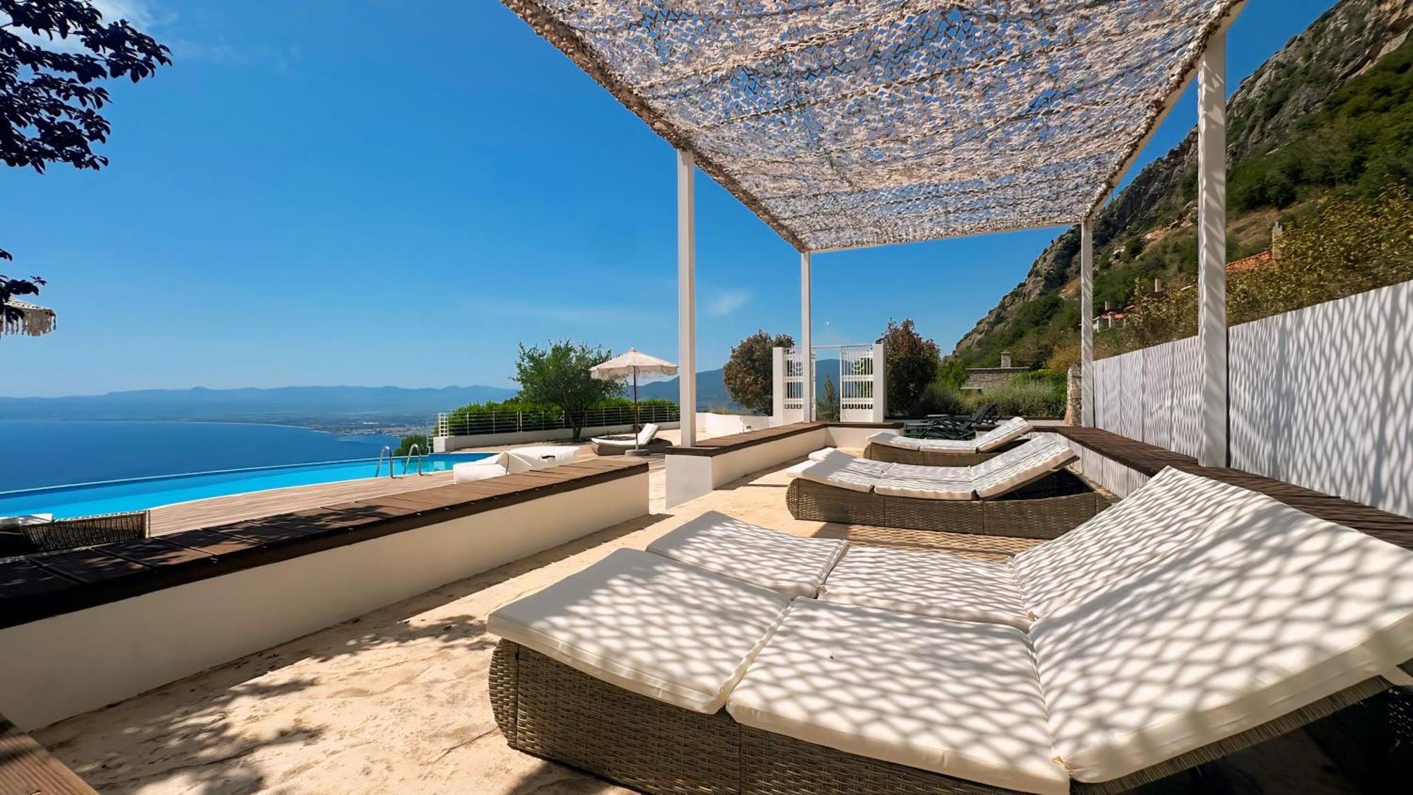 Ryalos Villas กาลามาตา ภายนอก รูปภาพ