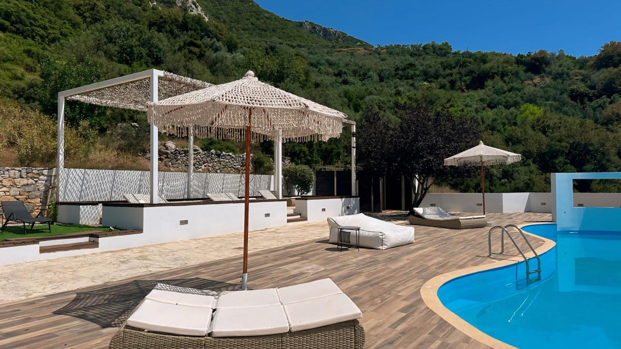 Ryalos Villas กาลามาตา ภายนอก รูปภาพ