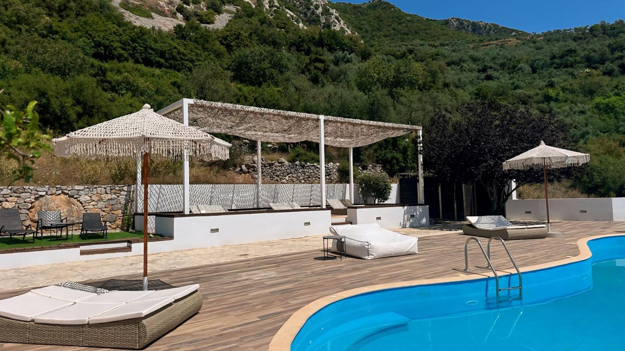 Ryalos Villas กาลามาตา ภายนอก รูปภาพ